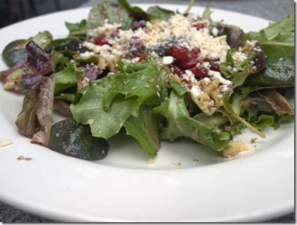 Colonial Inn Harvest Salad 