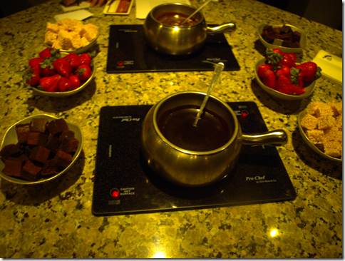 Melting Pot Chocolate Fondue 