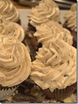 chocolate cupcakes with peppermint bark buttercream