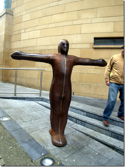 statue in Derry