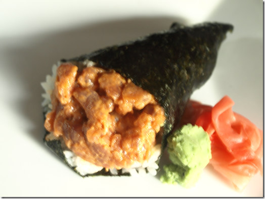 spicy tuna hand roll