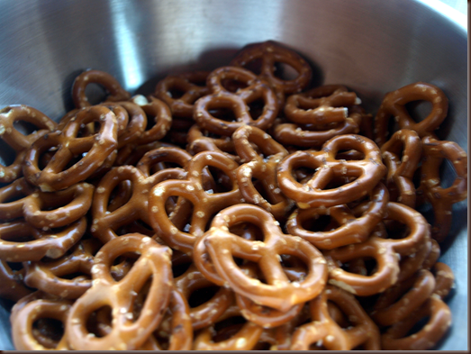 mini pretzels