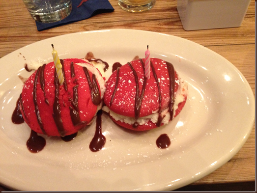 red velvet whoopie pies