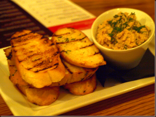 cauliflower white bean hummus